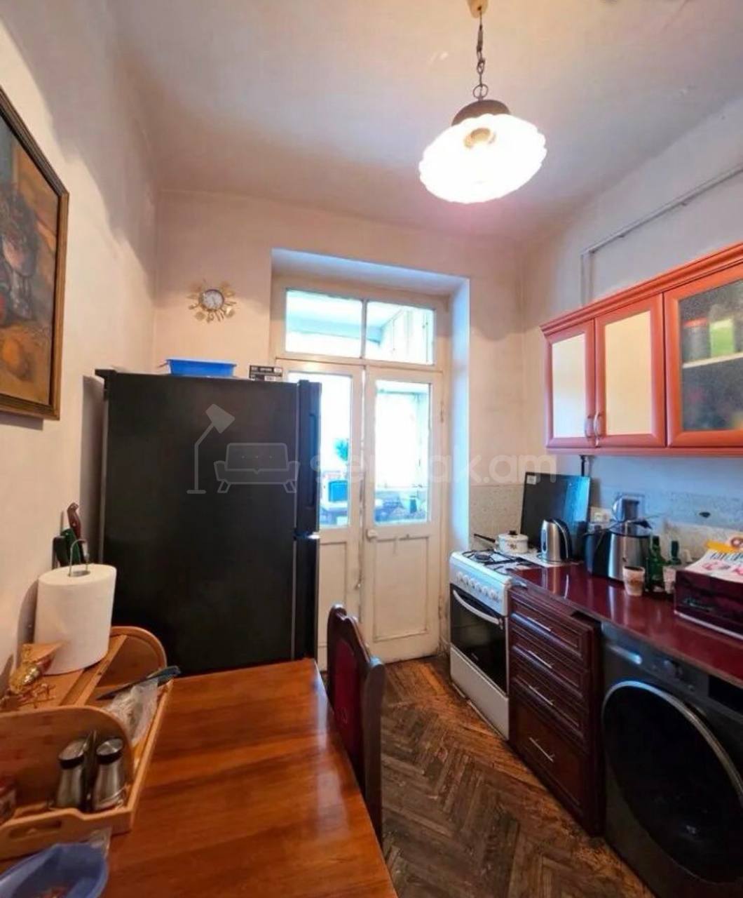 3 Սենյականոց Բնակարան Քարե Շենքում, 82քմ, 3/4 հարկ, Պետական Վիճակում