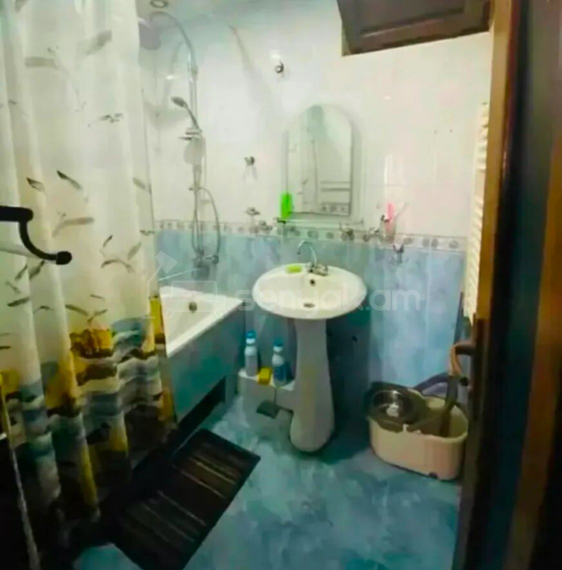 3 Սենյականոց Բնակարան Քարե Շենքում, 60քմ, 3/5 հարկ, Կապիտալ Վերանորոգված, Կահավորված