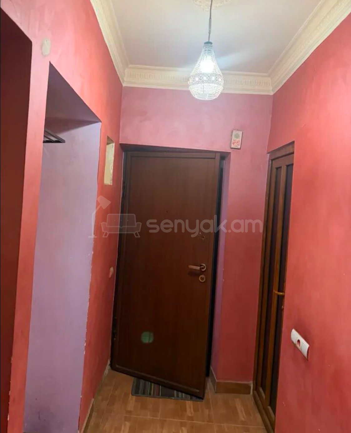 3 Սենյականոց Բնակարան Քարե Շենքում, 60քմ, 3/5 հարկ, Կապիտալ Վերանորոգված, Կահավորված