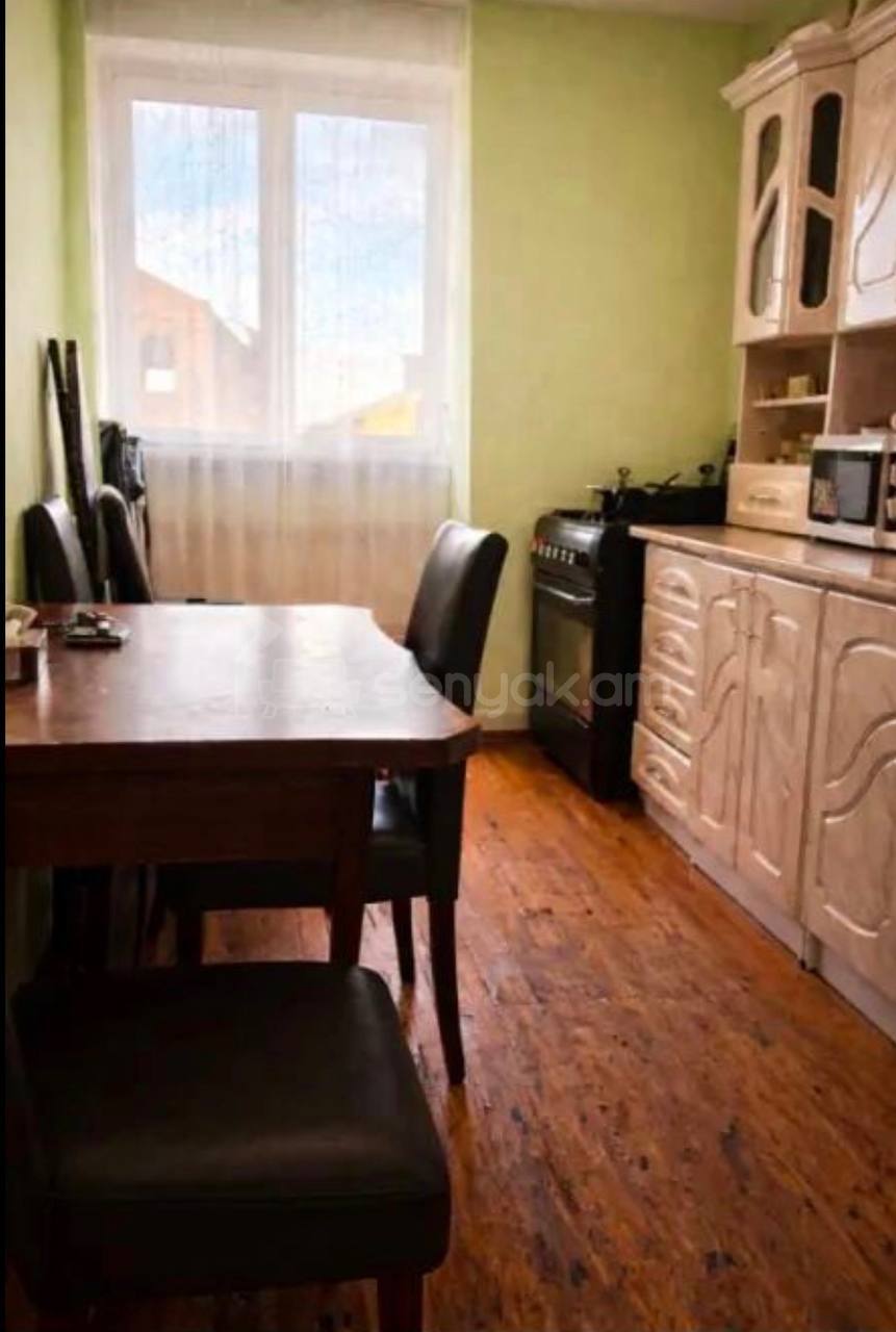 2 Սենյականոց Բնակարան, 79քմ, 2/9 հարկ, Կոսմետիկ Վերանորոգված