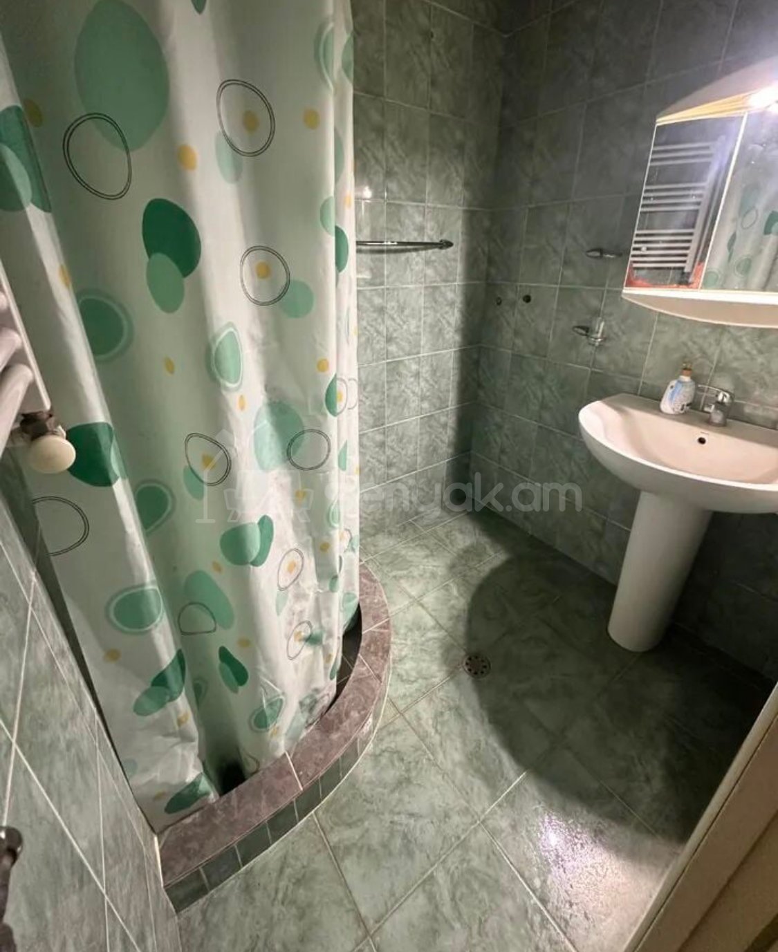 2 Սենյականոց Բնակարան, 50քմ, 9/9 հարկ, Նորմալ Վիճակում, Կահավորված, Արևկող