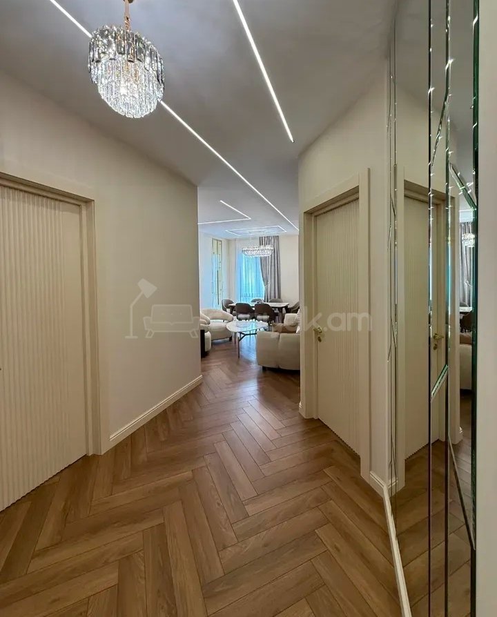 3 Սենյականոց Բնակարան Նորակառույցում, 71քմ, 10/15 հարկ, Դիզայներական Վերանորոգված