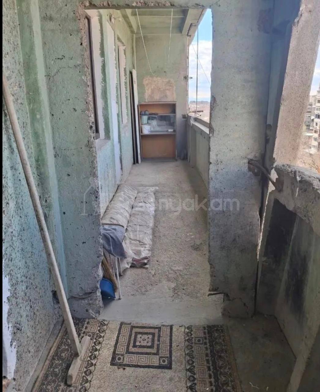 3 Սենյականոց Բնակարան, 97քմ, 8/9 հարկ, Նորմալ Վիճակում, Կահավորված, Արևկող