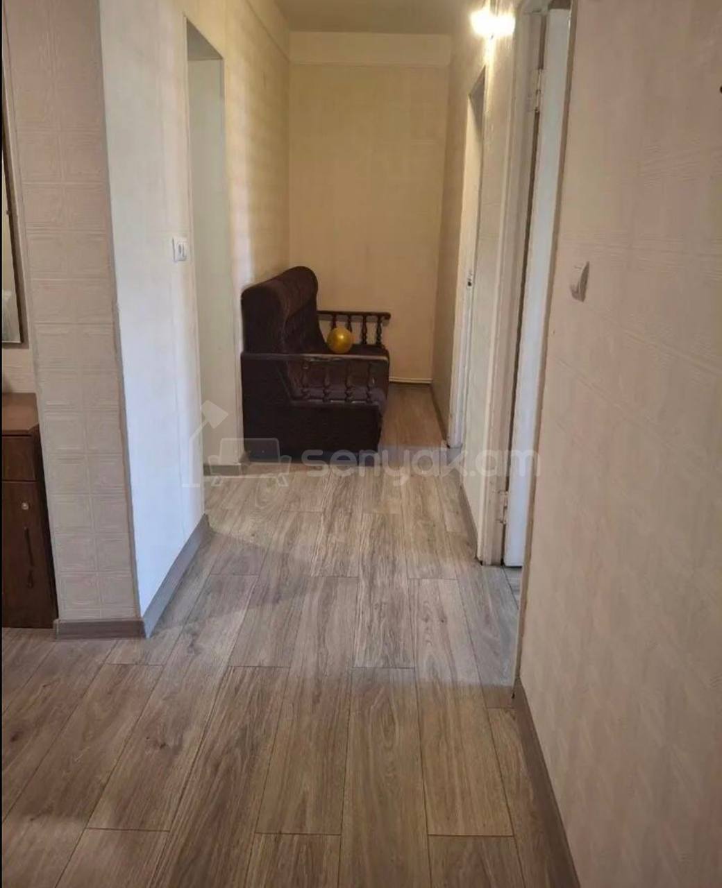 3 Սենյականոց Բնակարան, 97քմ, 8/9 հարկ, Նորմալ Վիճակում, Կահավորված, Արևկող