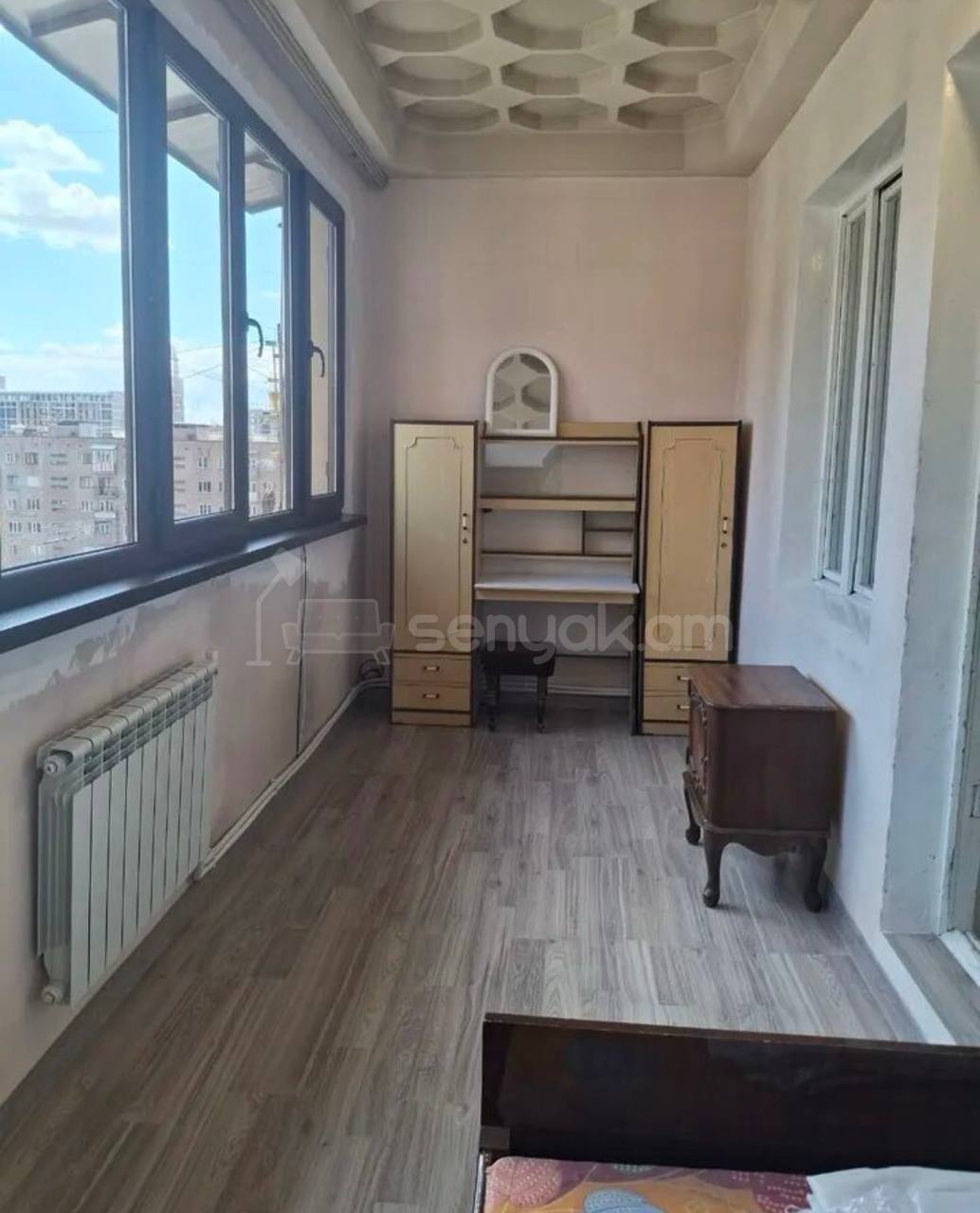 3 Սենյականոց Բնակարան, 97քմ, 8/9 հարկ, Նորմալ Վիճակում, Կահավորված, Արևկող