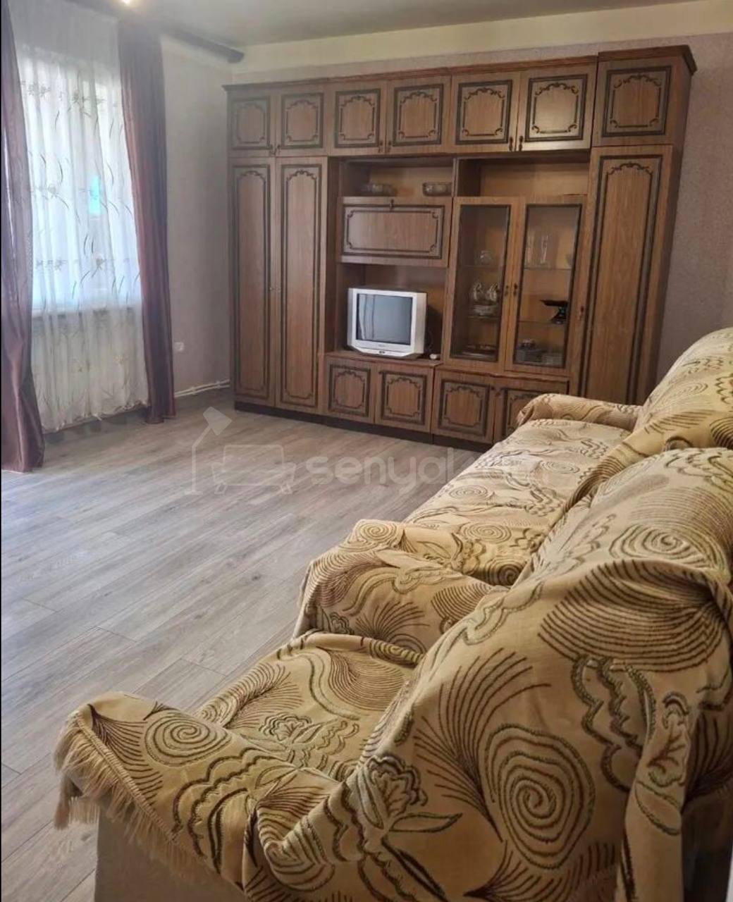 3 Սենյականոց Բնակարան, 97քմ, 8/9 հարկ, Նորմալ Վիճակում, Կահավորված, Արևկող