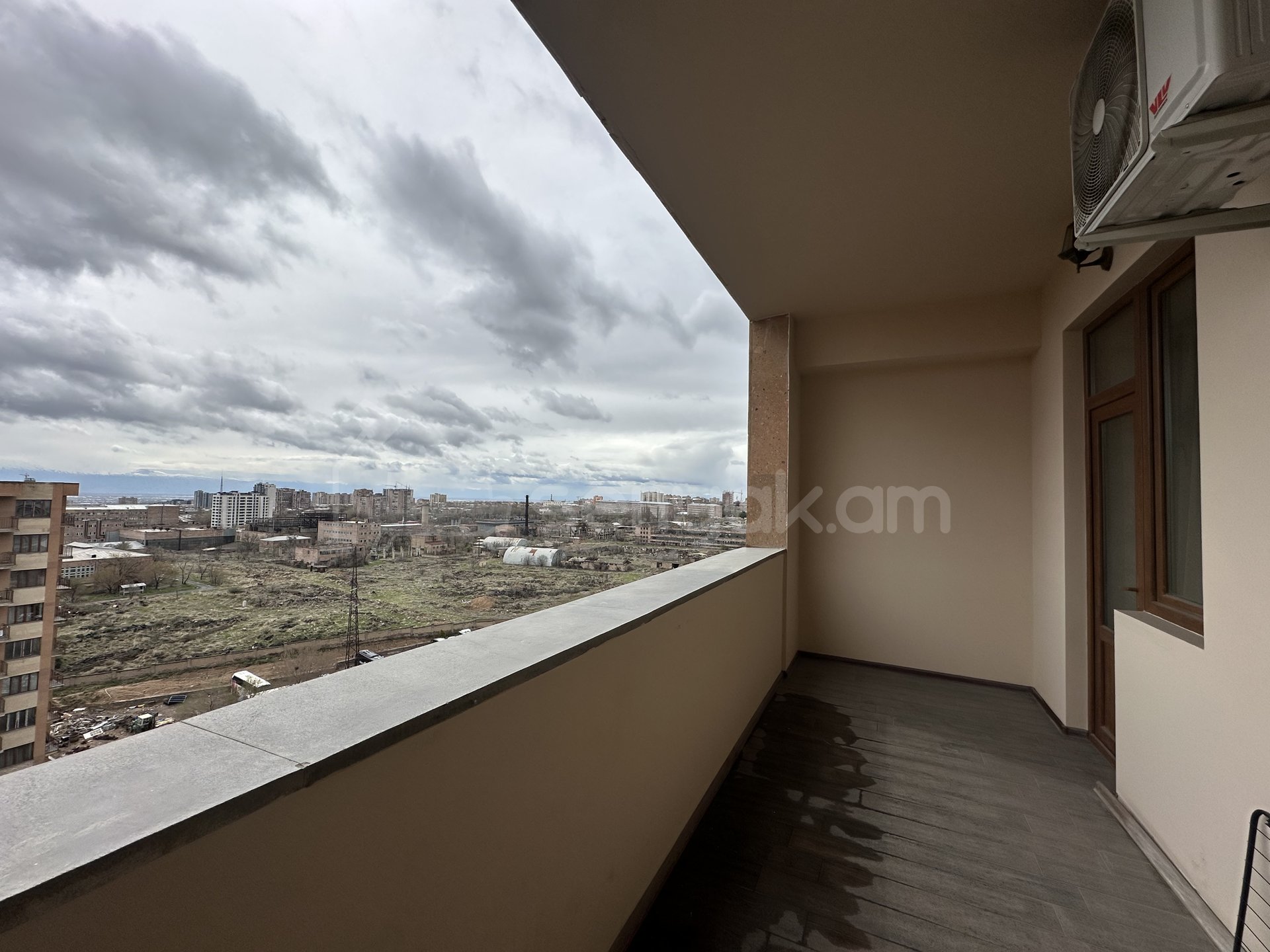 2 Սենյականոց Բնակարան Նորակառույցում, 76քմ, 11/12 հարկ, Դիզայներական Վերանորոգված