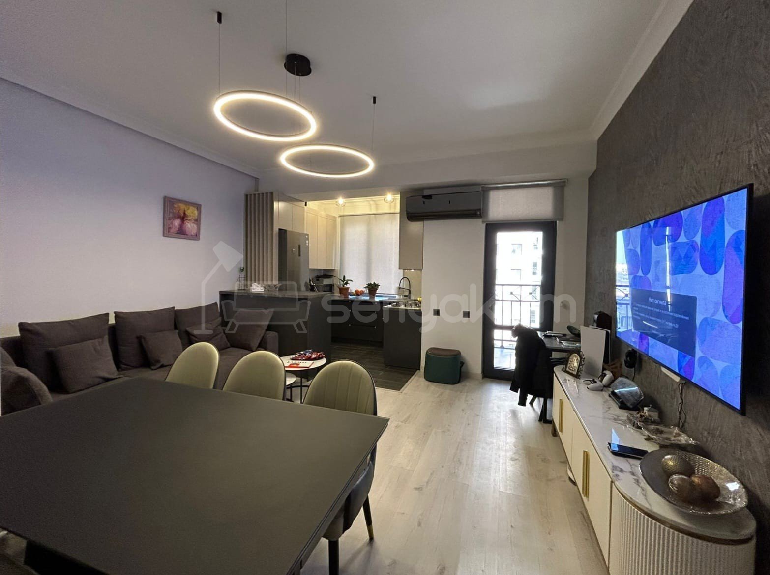 2 Սենյականոց Բնակարան Նորակառույցում, 55քմ, 8/15 հարկ, Դիզայներական Վերանորոգված, Կահավորված