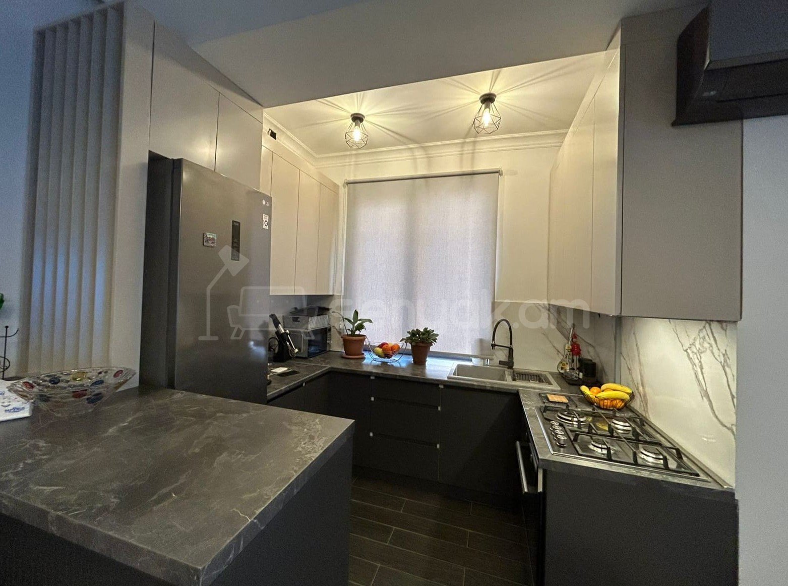 2 Սենյականոց Բնակարան Նորակառույցում, 55քմ, 8/15 հարկ, Դիզայներական Վերանորոգված, Կահավորված