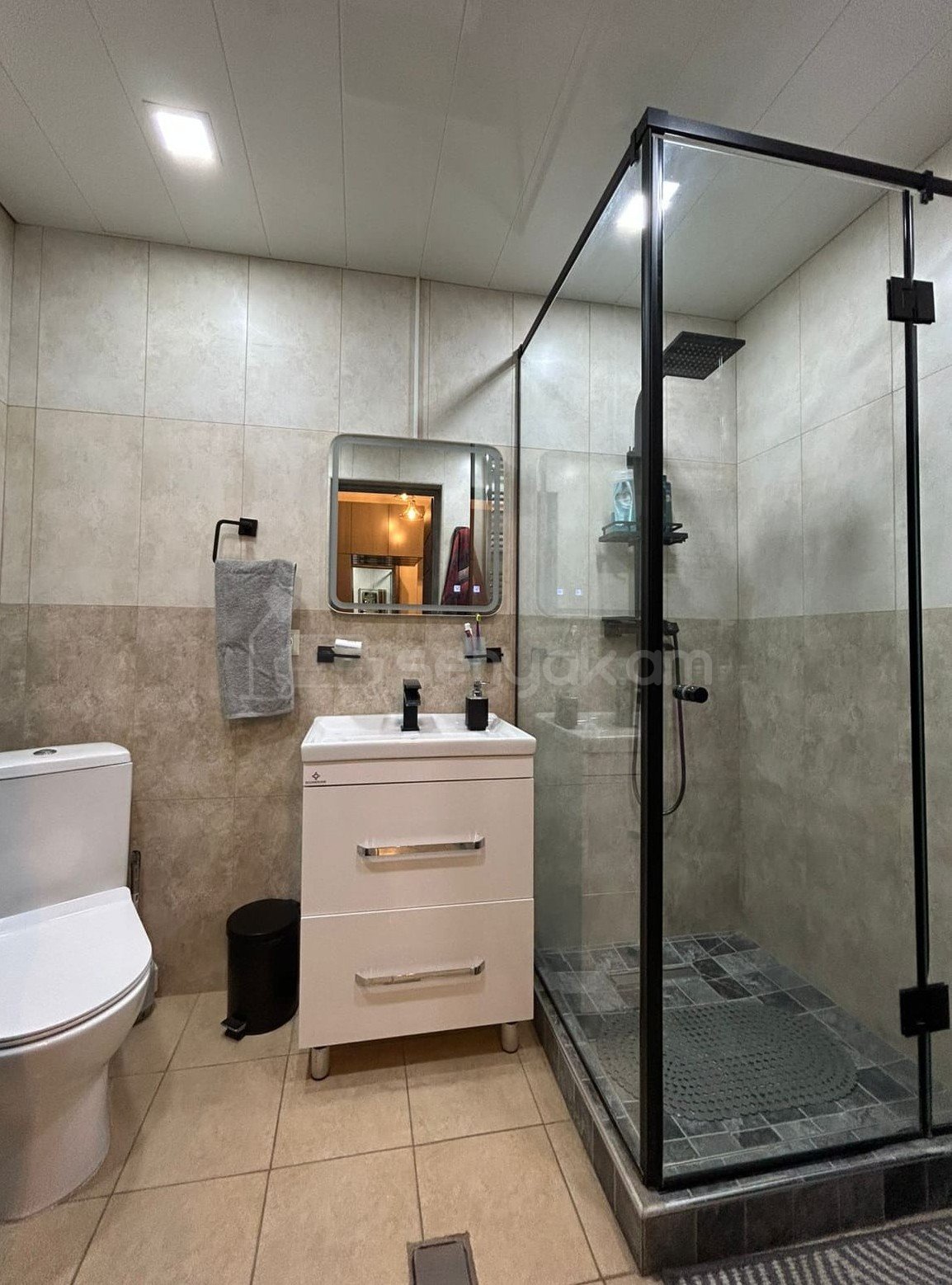 2 Սենյականոց Բնակարան Նորակառույցում, 55քմ, 8/15 հարկ, Դիզայներական Վերանորոգված, Կահավորված