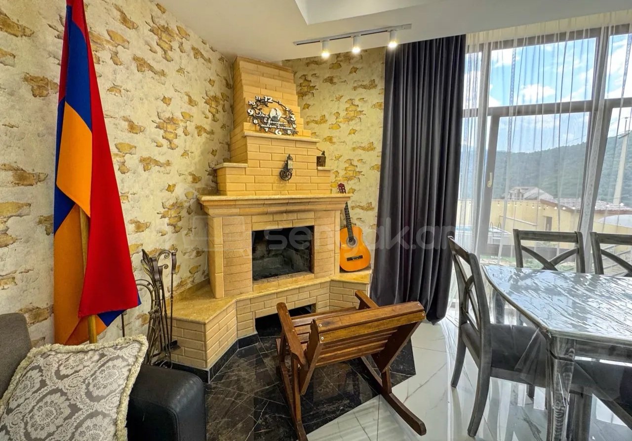 5 Սենյականոց Նորակառույց Շքեղ Առանձնատուն, 200քմ, Լողավազանով