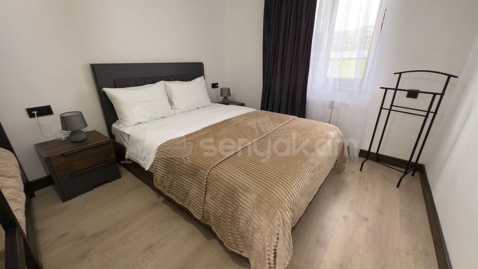 5 Սենյականոց Շքեղ Առանձնատուն, 250քմ, Լողավազանով