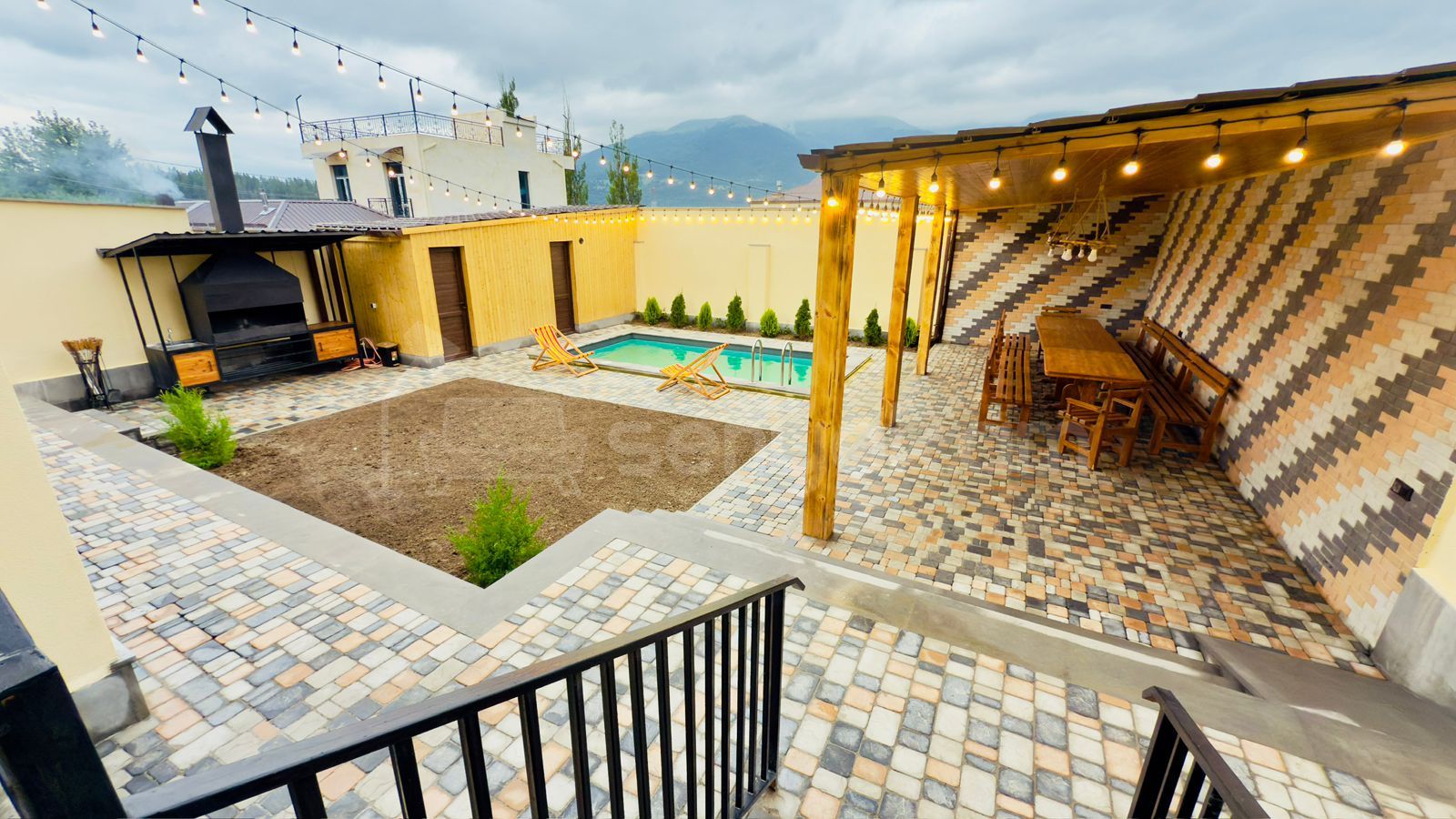 5 Սենյականոց Շքեղ Առանձնատուն, 250քմ, Լողավազանով