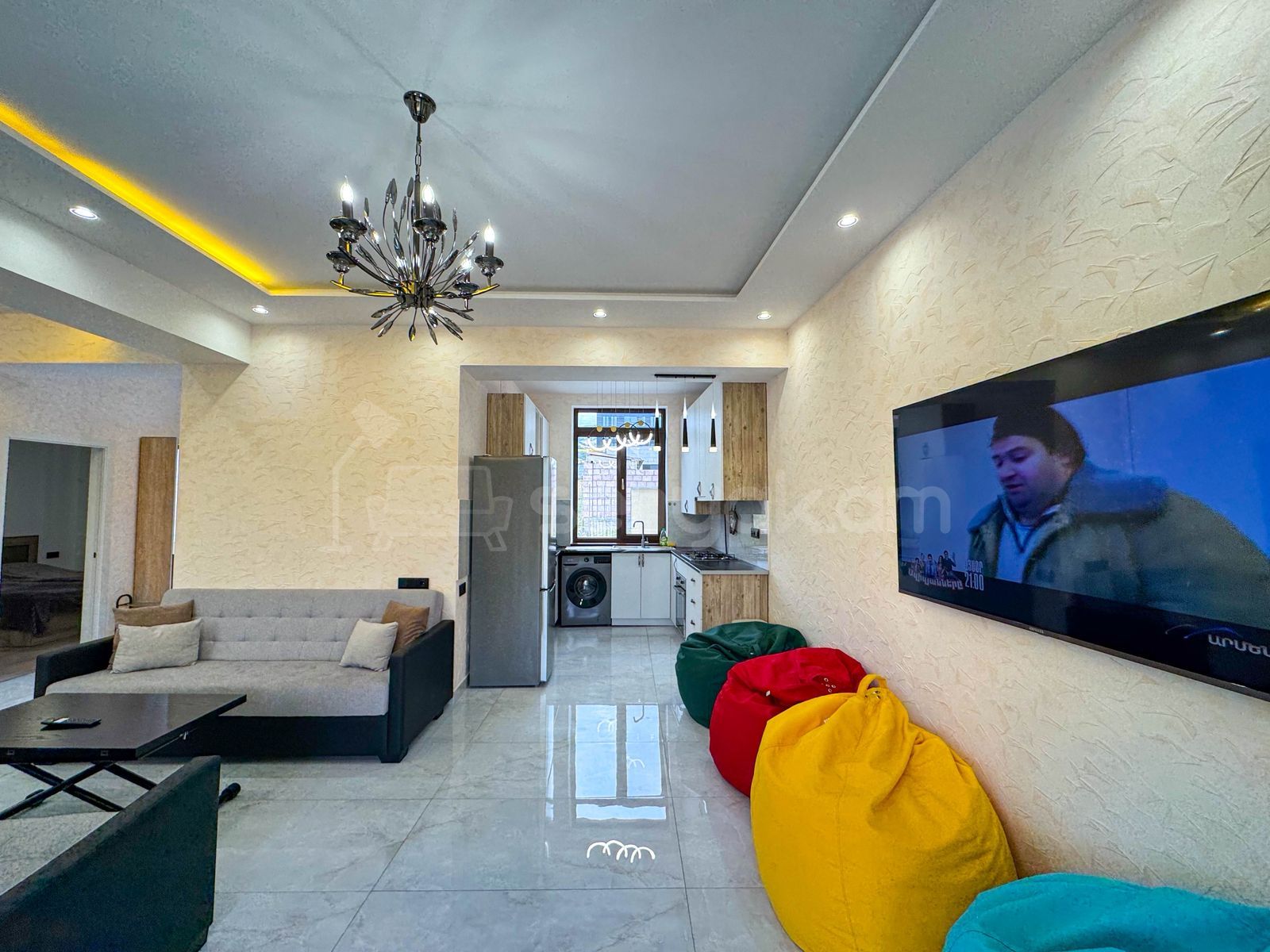 5 Սենյականոց Շքեղ Առանձնատուն, 250քմ, Լողավազանով