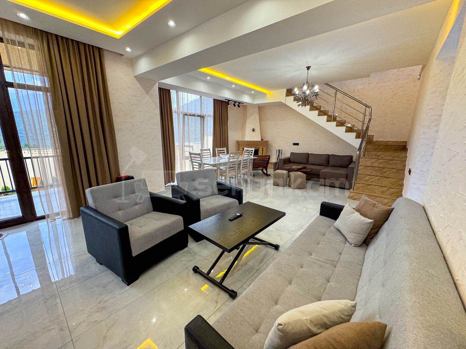 5 Սենյականոց Շքեղ Առանձնատուն, 250քմ, Լողավազանով