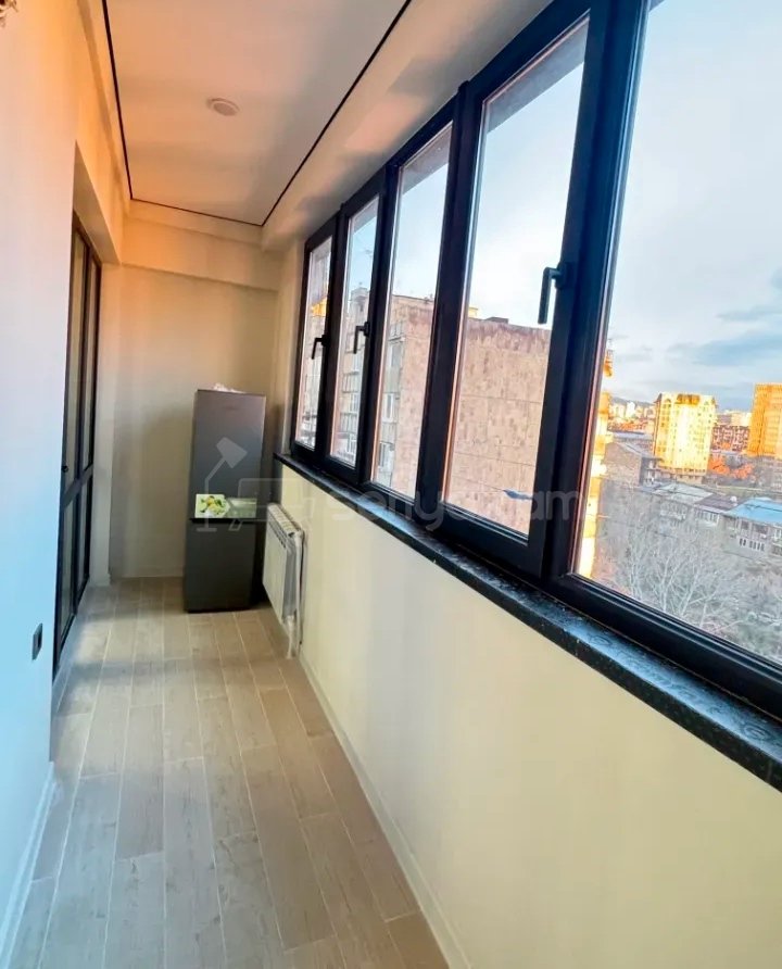 2 Սենյականոց Բնակարան, 43քմ, 8/9 հարկ, Կապիտալ Վերանորոգված