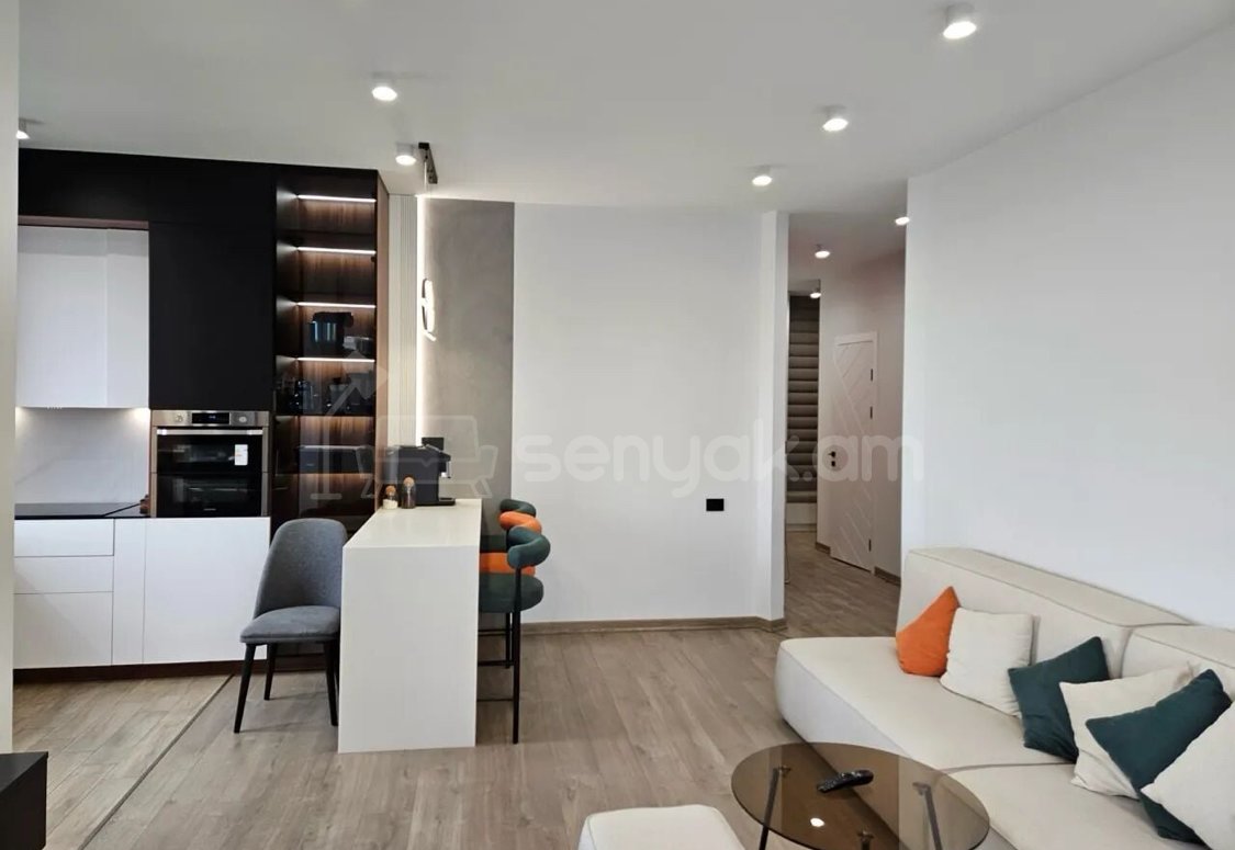 3 Սենյականոց Բնակարան Նորակառույցում, 82քմ, 8/14 հարկ, Դիզայներական Վերանորոգված