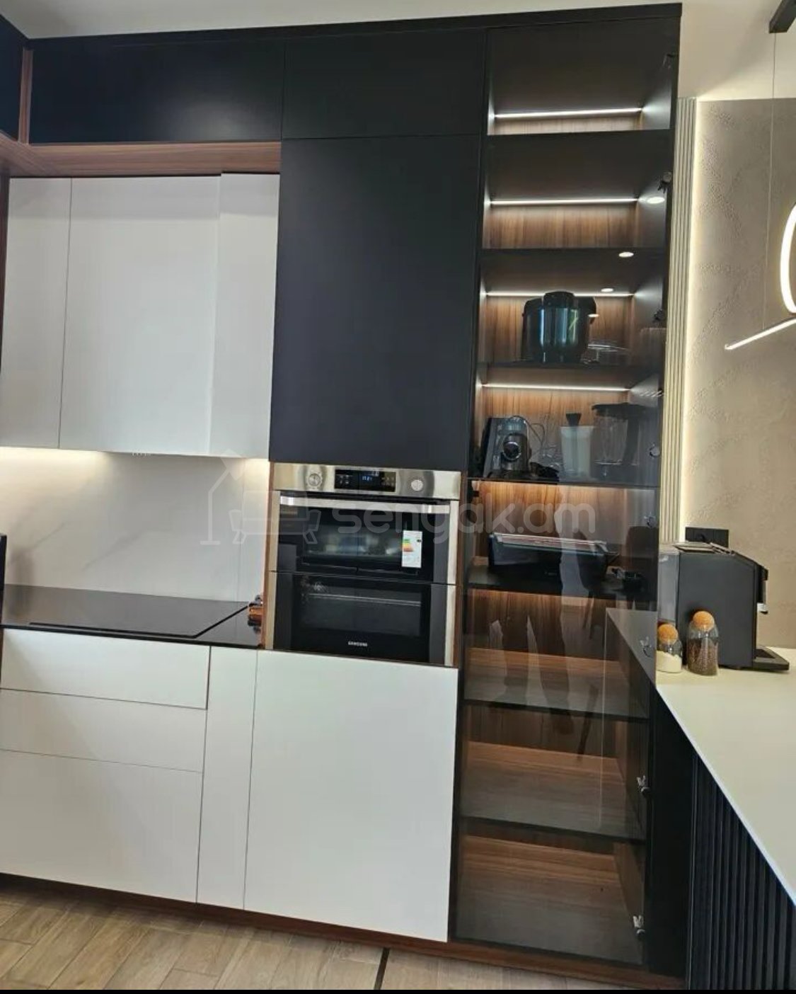 3 Սենյականոց Բնակարան Նորակառույցում, 82քմ, 8/14 հարկ, Դիզայներական Վերանորոգված