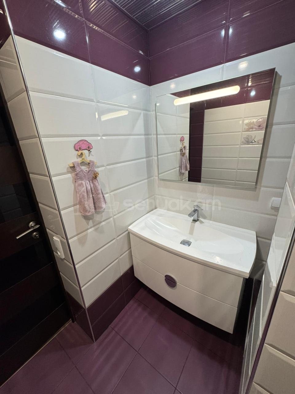 2 Սենյականոց Բնակարան, 83քմ, 8/9 հարկ, Կապիտալ Վերանորոգված, Կահավորված, Արևկող