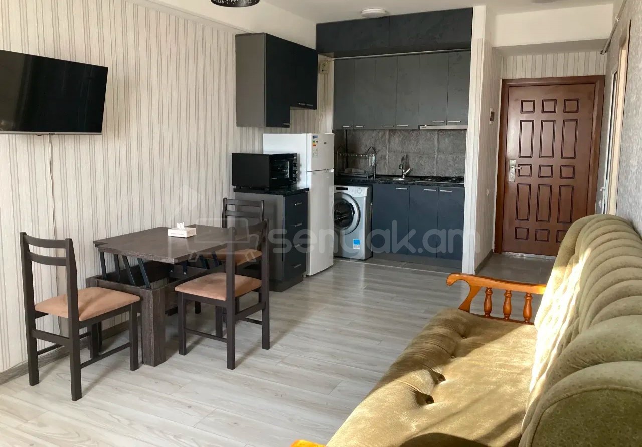 2 Սենյականոց Բնակարան, 50քմ, 7/12 հարկ, Նորմալ Վիճակում, Կահավորված