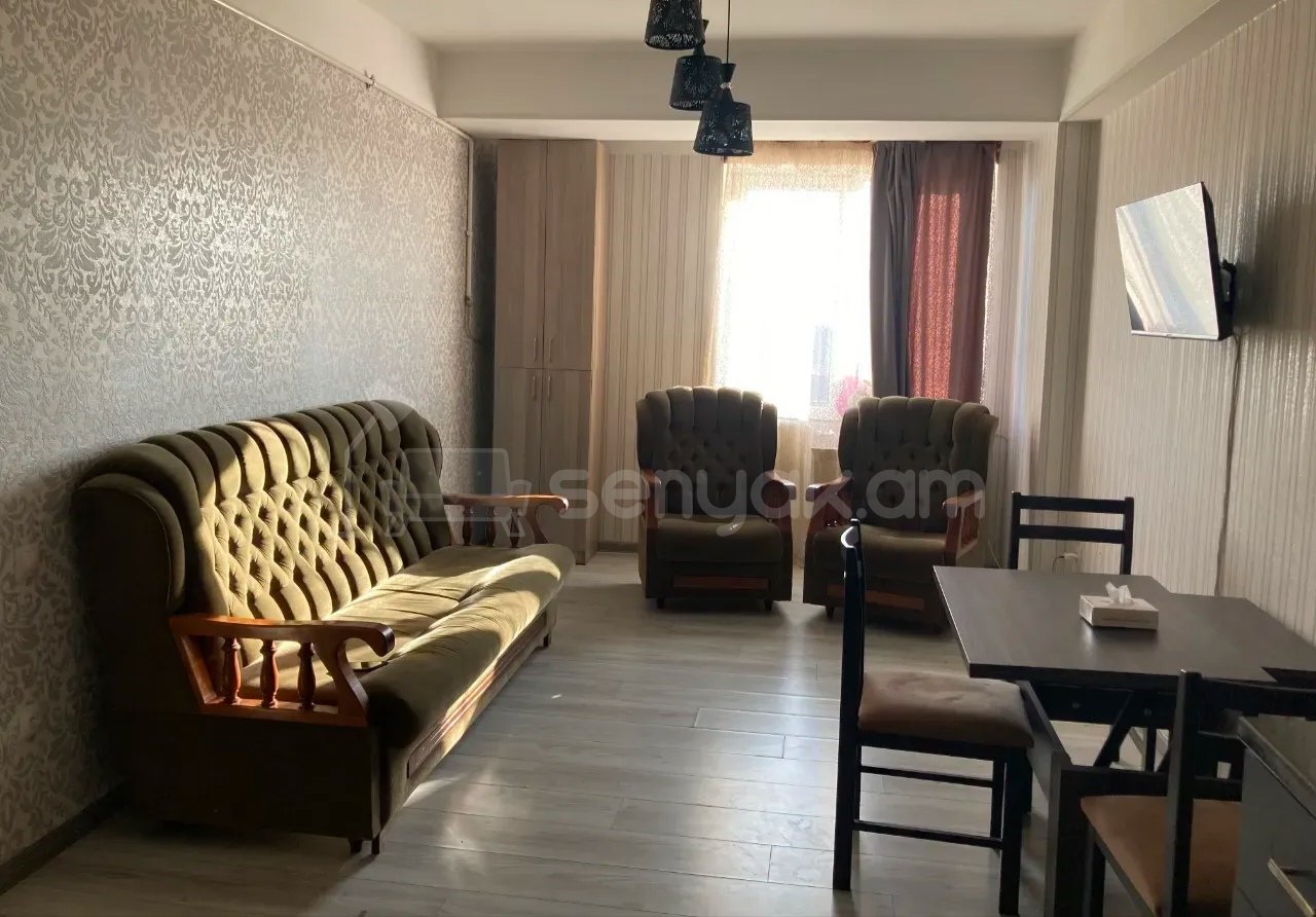 2 Սենյականոց Բնակարան, 50քմ, 7/12 հարկ, Նորմալ Վիճակում, Կահավորված