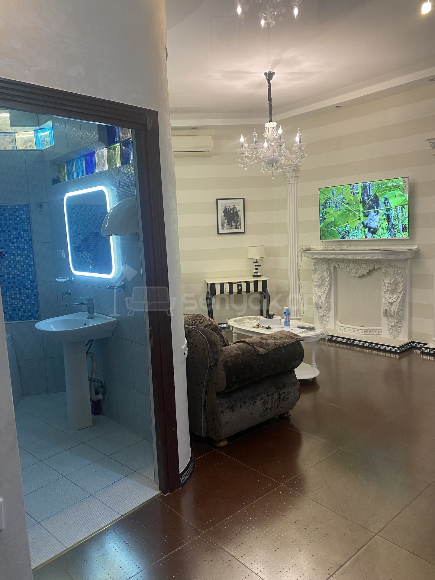 2 Սենյականոց Բնակարան Քարե Շենքում, 60քմ, 2/5 հարկ, Դիզայներական Վերանորոգված, Կահավորված, Արևկող