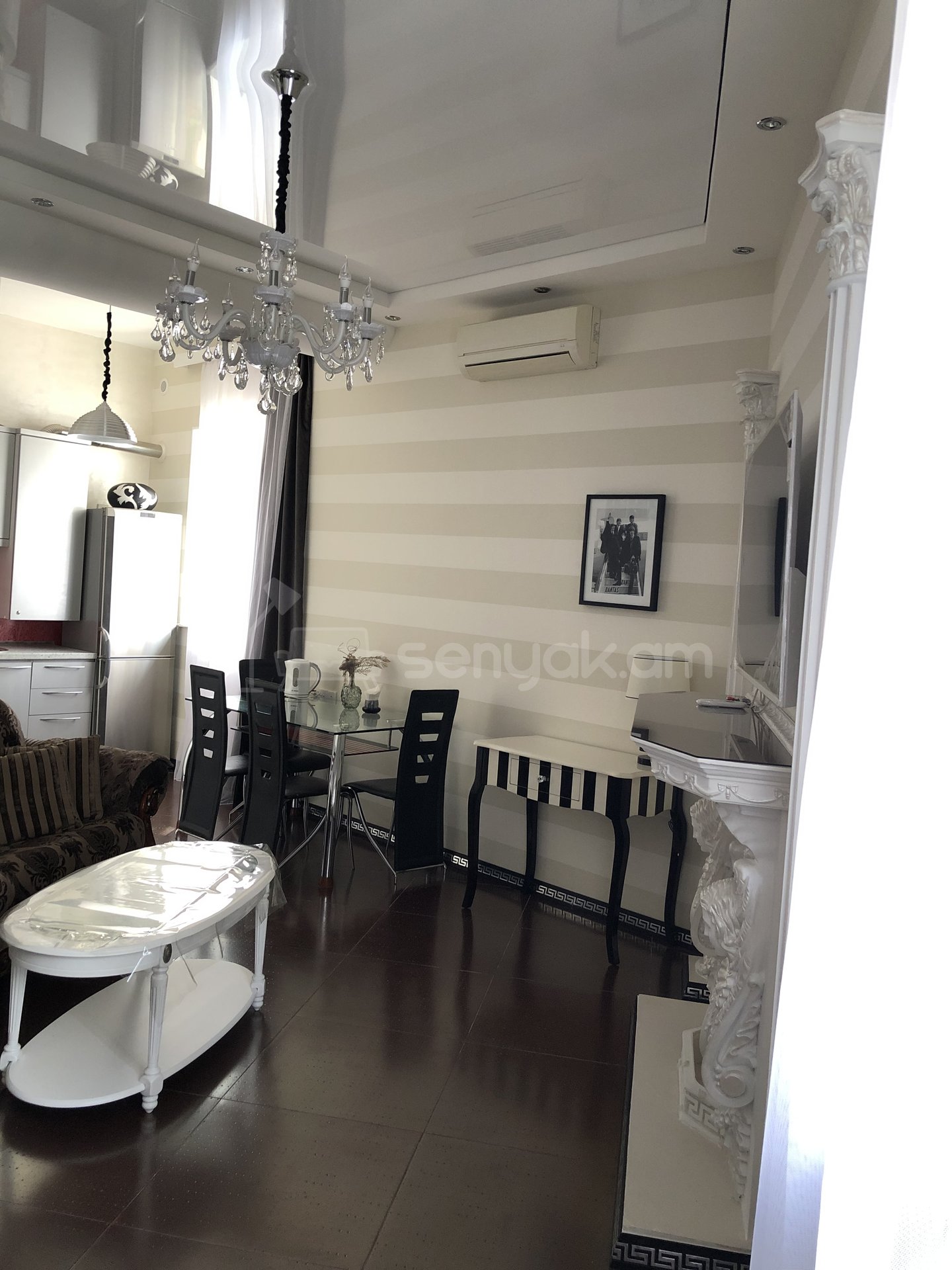 2 Սենյականոց Բնակարան Քարե Շենքում, 60քմ, 2/5 հարկ, Դիզայներական Վերանորոգված, Կահավորված, Արևկող