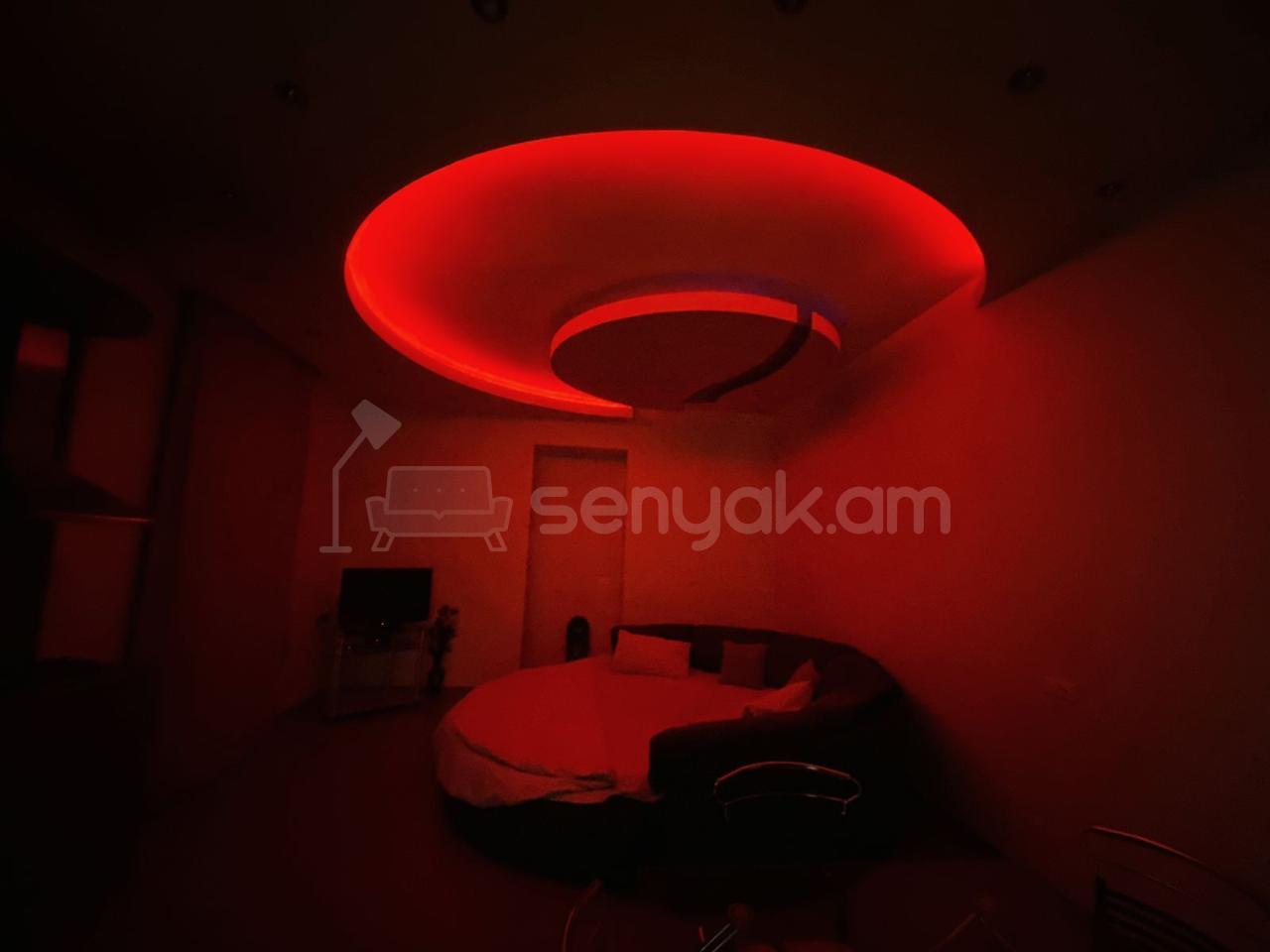 1 Սենյականոց Բնակարան Քարե Շենքում, 42քմ, 1/5 հարկ, Դիզայներական Վերանորոգված, Կահավորված, Արևկող