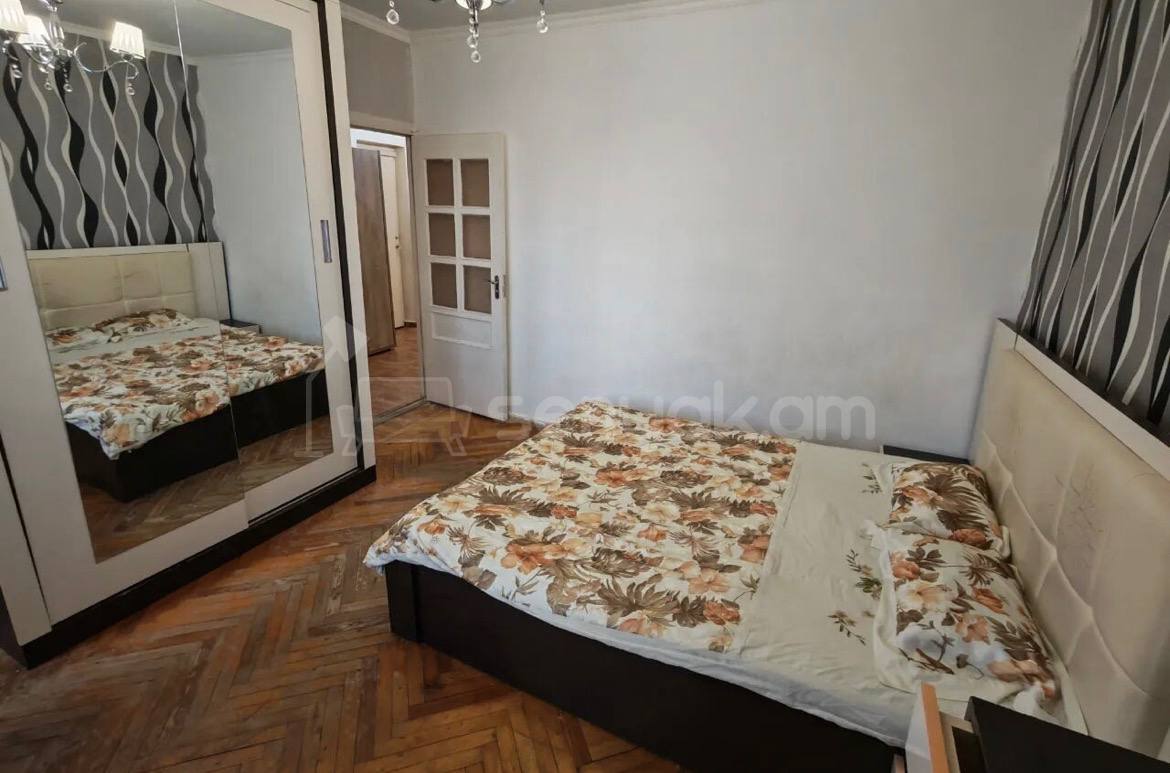 3 Սենյականոց Բնակարան Քարե Շենքում, 73քմ, 1/5 հարկ, Կապիտալ Վերանորոգված, Կահավորված, Արևկող