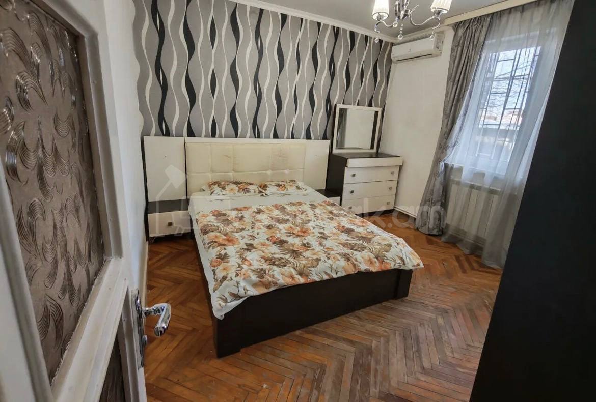 3 Սենյականոց Բնակարան Քարե Շենքում, 73քմ, 1/5 հարկ, Կապիտալ Վերանորոգված, Կահավորված, Արևկող