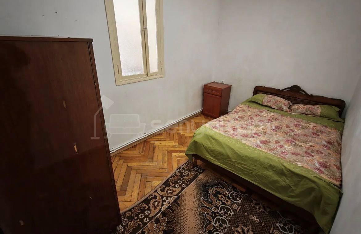 3 Սենյականոց Բնակարան Քարե Շենքում, 73քմ, 1/5 հարկ, Կոսմետիկ Վերանորոգված, Կահավորված