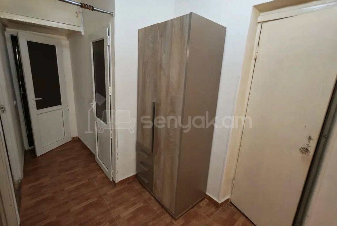 3 Սենյականոց Բնակարան Քարե Շենքում, 73քմ, 1/5 հարկ, Կոսմետիկ Վերանորոգված, Կահավորված