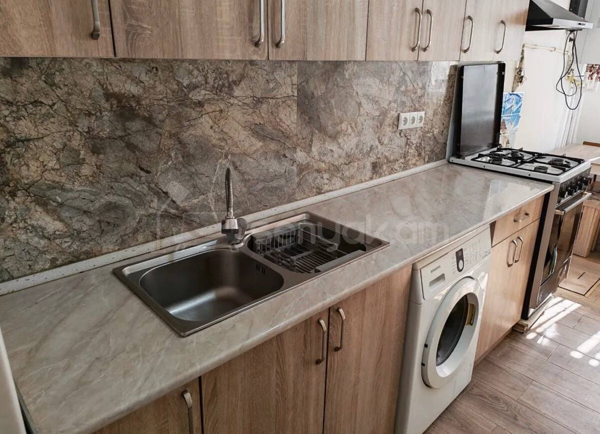 3 Սենյականոց Բնակարան Քարե Շենքում, 73քմ, 1/5 հարկ, Կոսմետիկ Վերանորոգված, Կահավորված