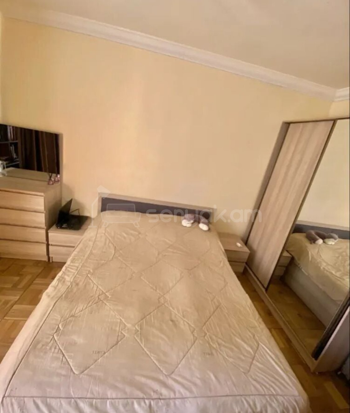 3 Սենյականոց Բնակարան, 80քմ, 5/9 հարկ, Նորմալ Վիճակում, Կահավորված