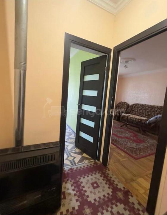 2 Սենյականոց Բնակարան Քարե Շենքում, 63քմ, 5/5 հարկ, Կապիտալ Վերանորոգված