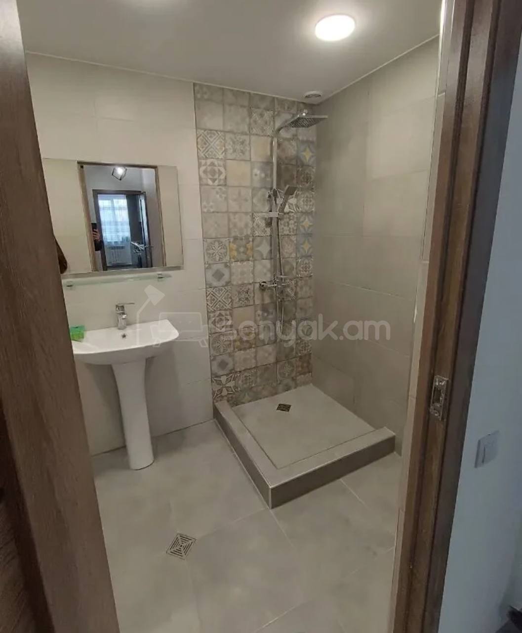 2 Սենյականոց Բնակարան, 68քմ, 10/14 հարկ, Կապիտալ Վերանորոգված, Կահավորված, Արևկող