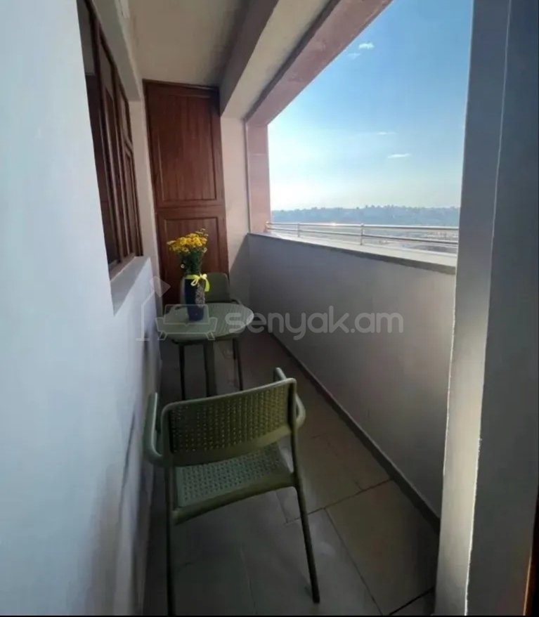 3 Սենյականոց Բնակարան Նորակառույցում, 102քմ, 10/13 հարկ, Կապիտալ Վերանորոգված