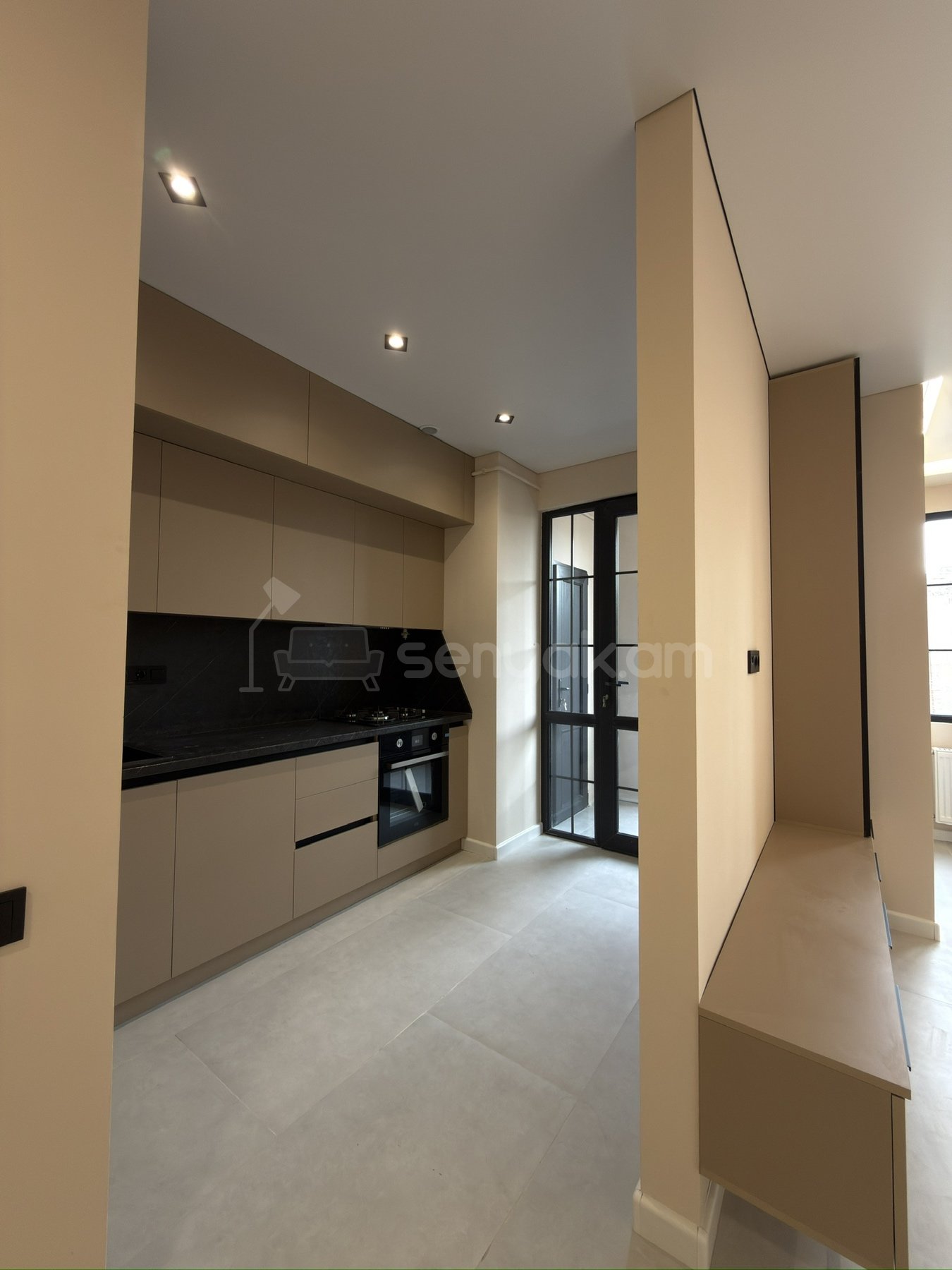 2 Սենյականոց Բնակարան Քարե Շենքում, 50քմ, 5/7 հարկ, Կապիտալ Վերանորոգված