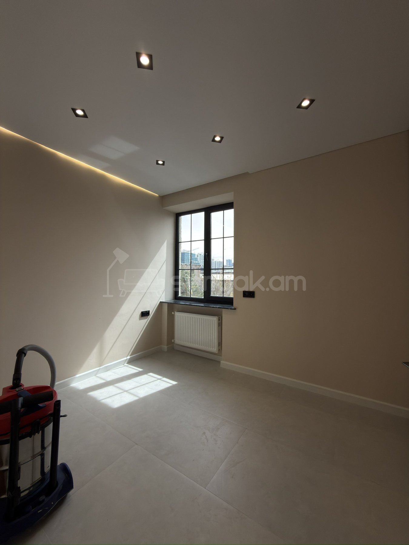 2 Սենյականոց Բնակարան Քարե Շենքում, 50քմ, 5/7 հարկ, Կապիտալ Վերանորոգված