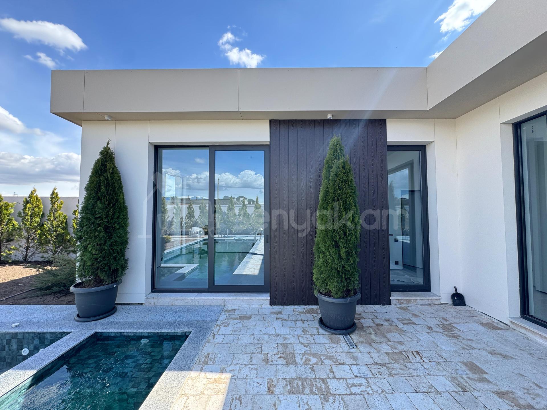 4 Սենյականոց Սեփական Տուն, 250քմ, Դիզայներական Վերանորոգված, Ավտոտնակով