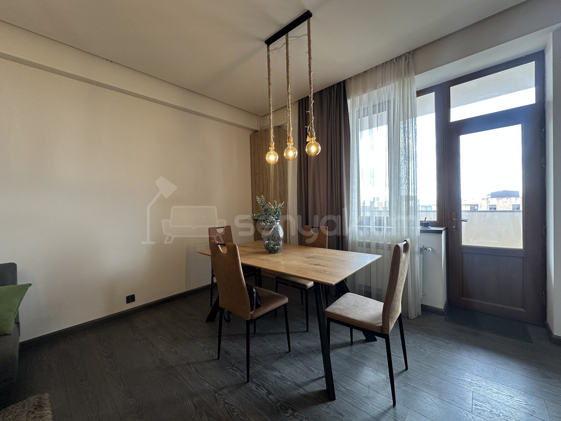 2 Սենյականոց Բնակարան Նորակառույցում, 76քմ, 11/12 հարկ, Կապիտալ Վերանորոգված