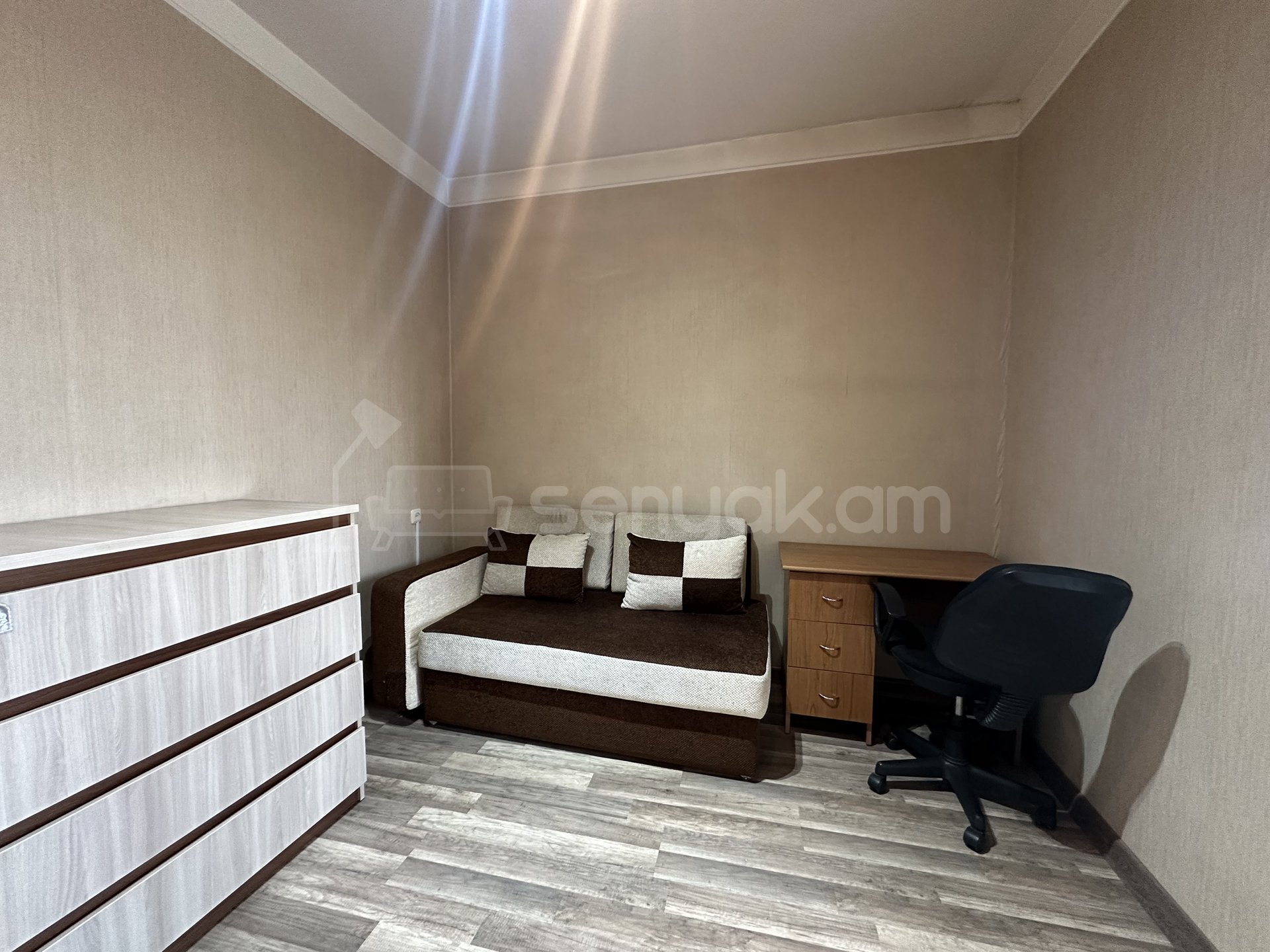 3 Սենյականոց Բնակարան, 75քմ, 6/16 հարկ, Կապիտալ Վերանորոգված