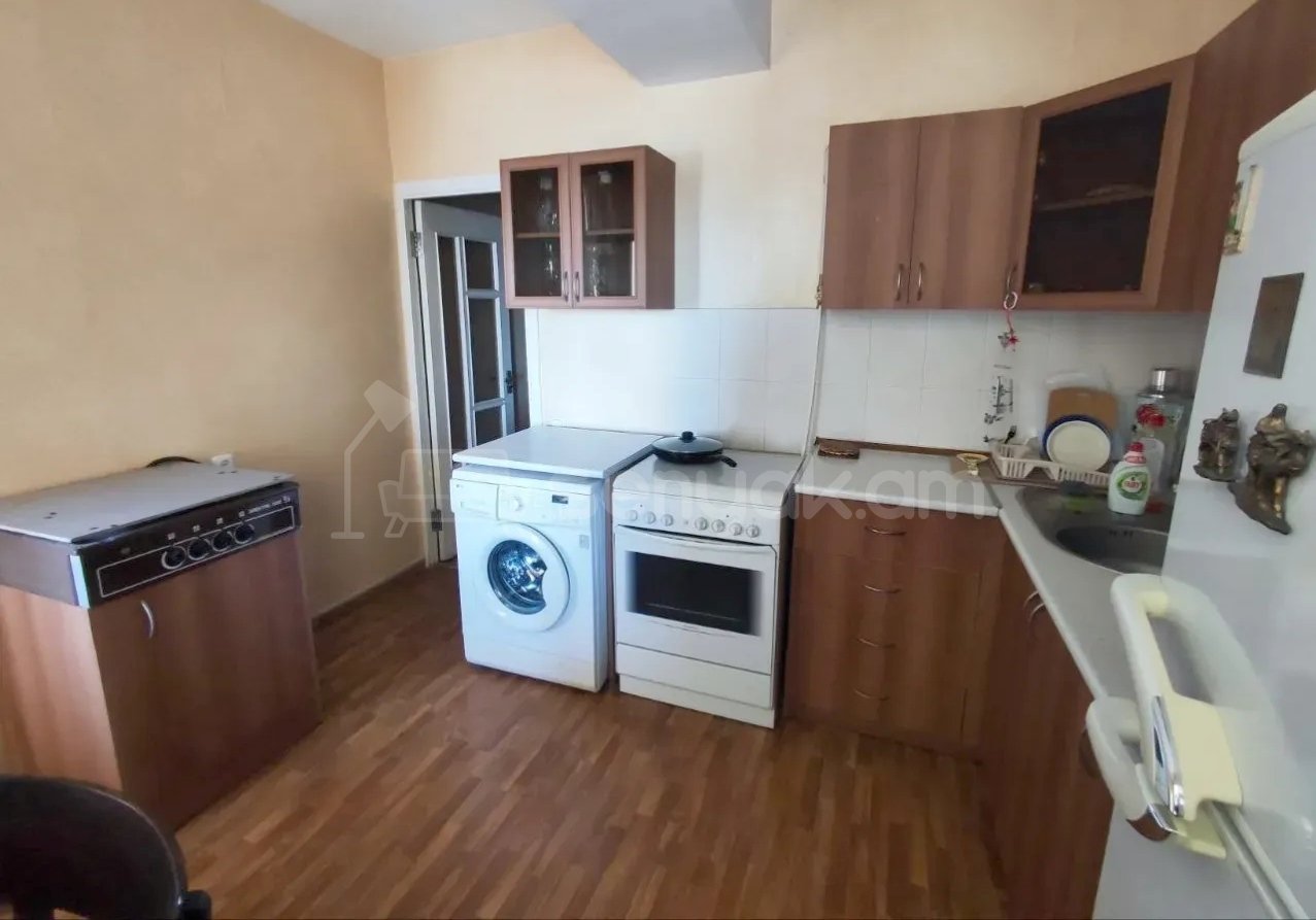 2 Սենյականոց Բնակարան, 68քմ, 12/16 հարկ, Նորմալ Վիճակում