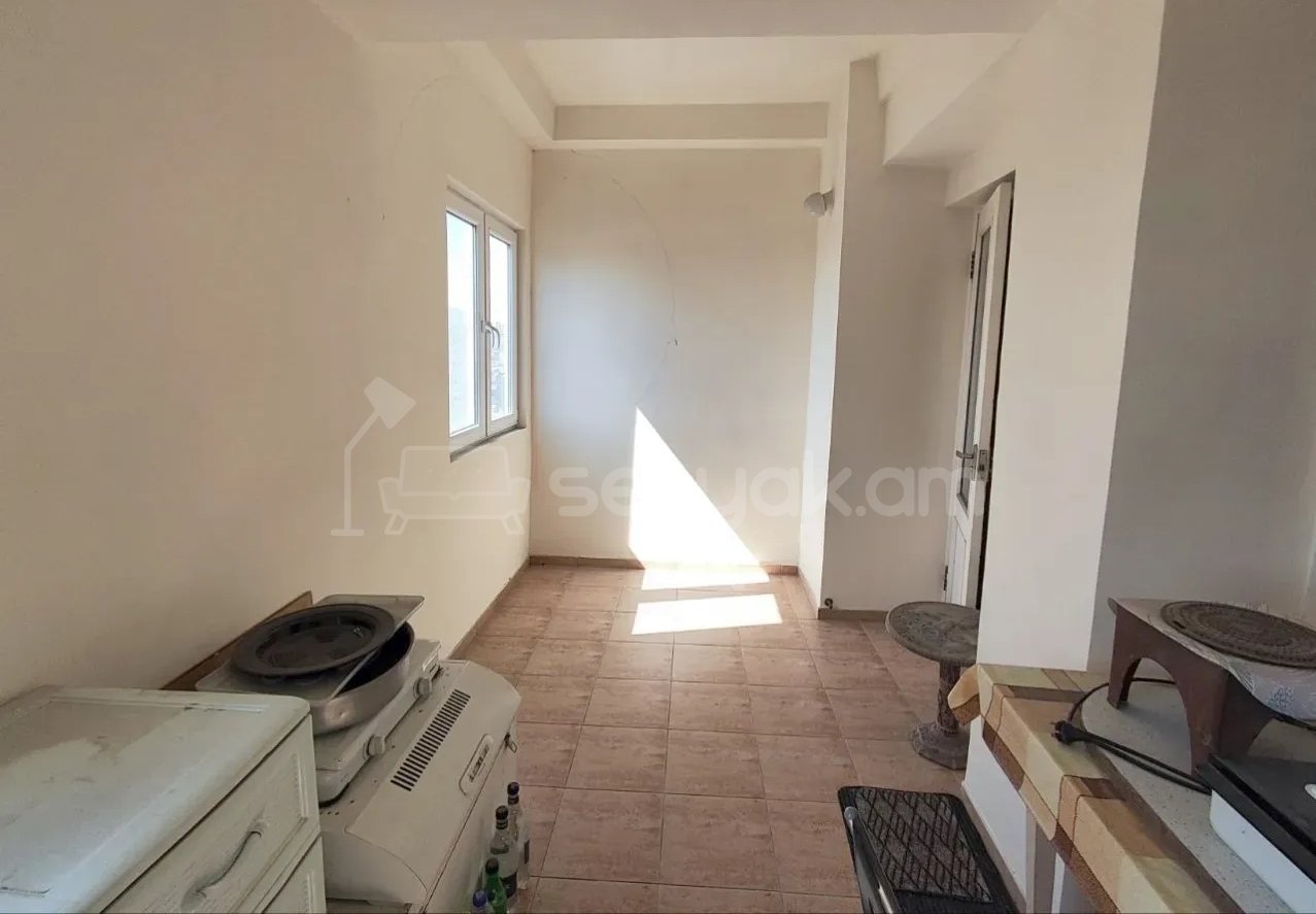 2 Սենյականոց Բնակարան, 68քմ, 12/16 հարկ, Նորմալ Վիճակում