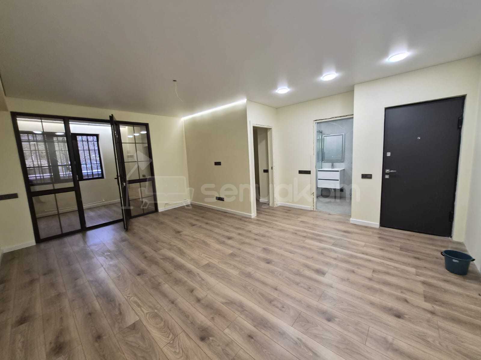 2 Սենյականոց Բնակարան, 40քմ, 1/9 հարկ, Կապիտալ Վերանորոգված