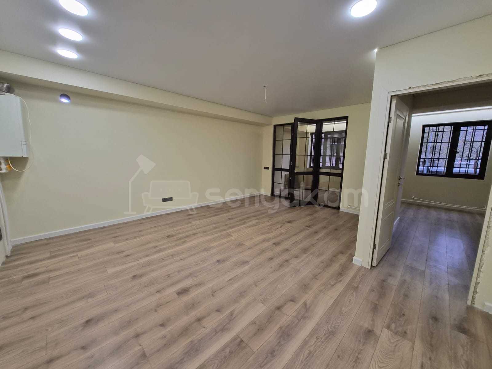 2 Սենյականոց Բնակարան, 40քմ, 1/9 հարկ, Կապիտալ Վերանորոգված