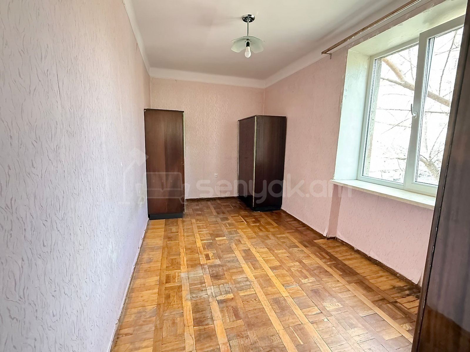 2 Սենյականոց Բնակարան Քարե Շենքում, 53քմ, 2/4 հարկ, Կոսմետիկ Վերանորոգված