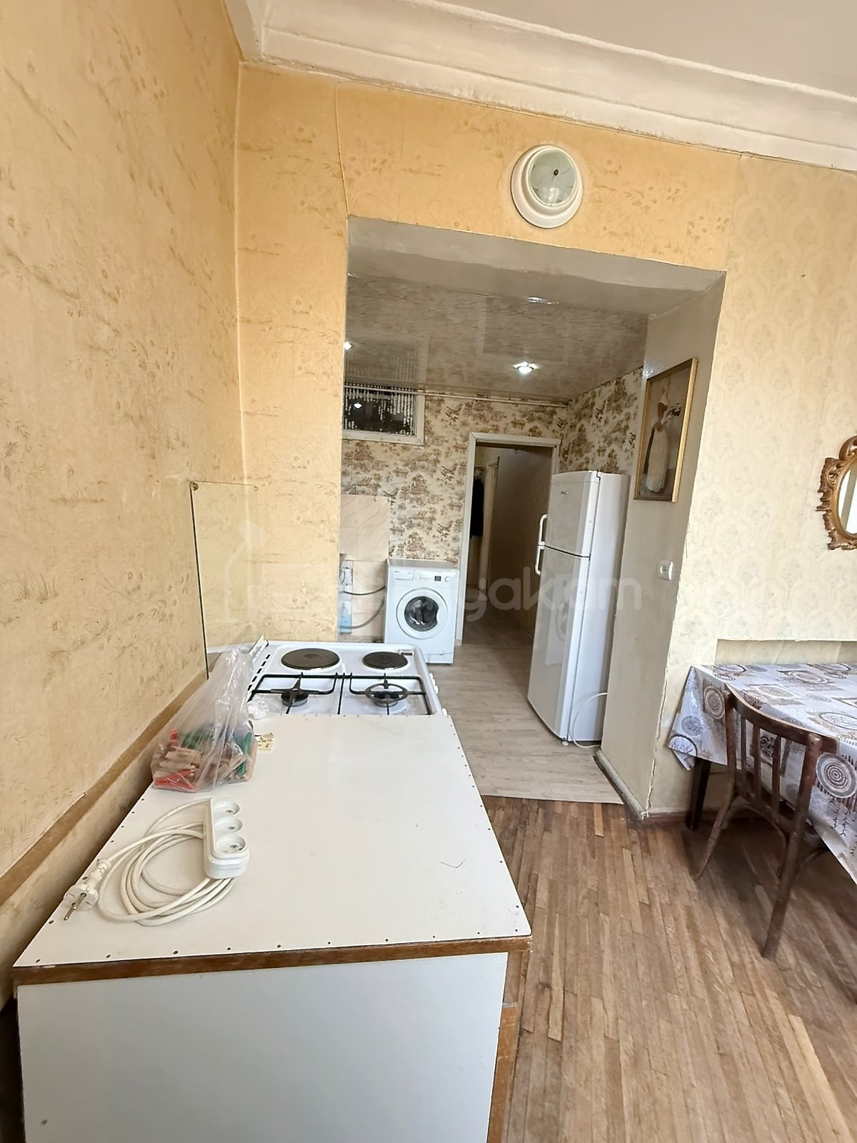 2 Սենյականոց Բնակարան Քարե Շենքում, 53քմ, 2/4 հարկ, Կոսմետիկ Վերանորոգված