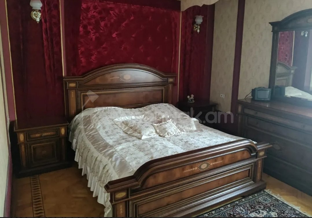 8 Սենյականոց Սեփական Տուն, 900քմ, Կապիտալ Վերանորոգված, Ավտոտնակով