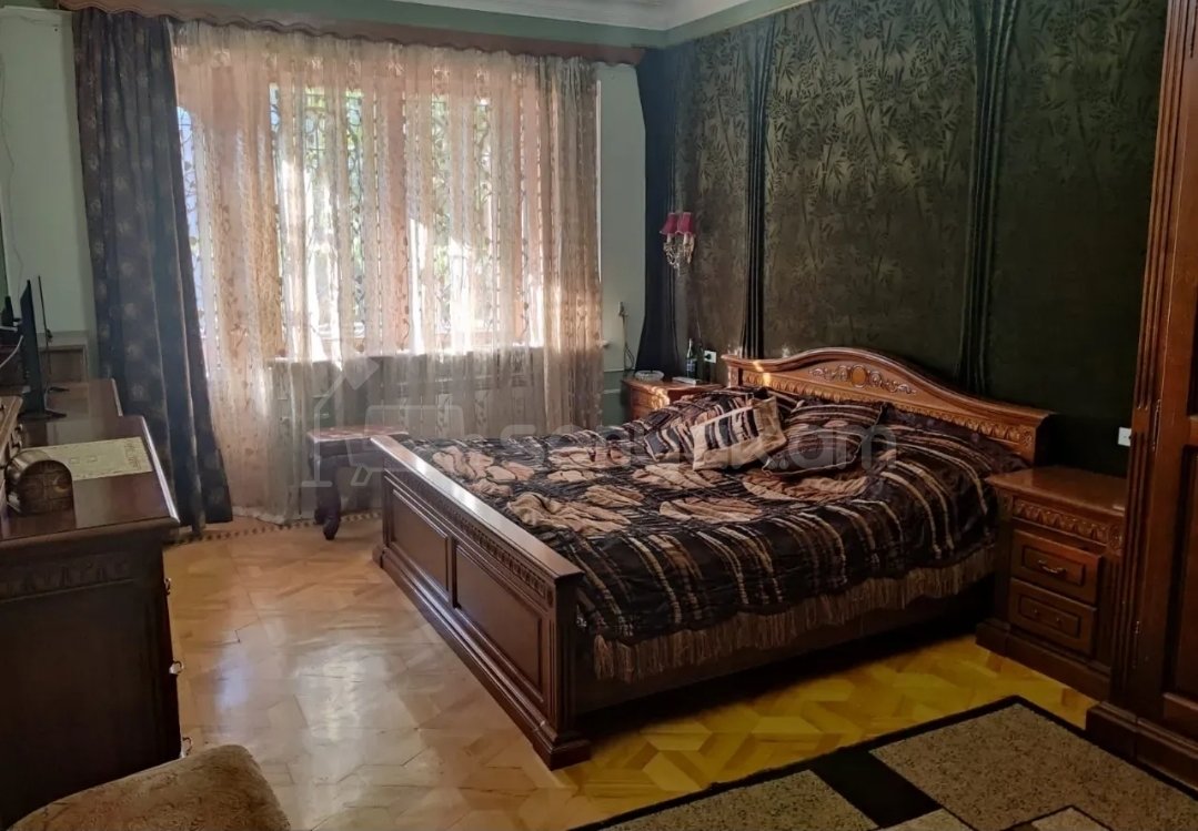 8 Սենյականոց Սեփական Տուն, 900քմ, Կապիտալ Վերանորոգված, Ավտոտնակով